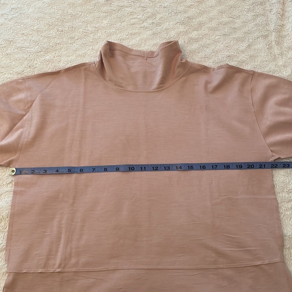 ⛷️NWT Apana Yoga Lifestyle mock neck shirt - size Medium - Picture 9 of 11